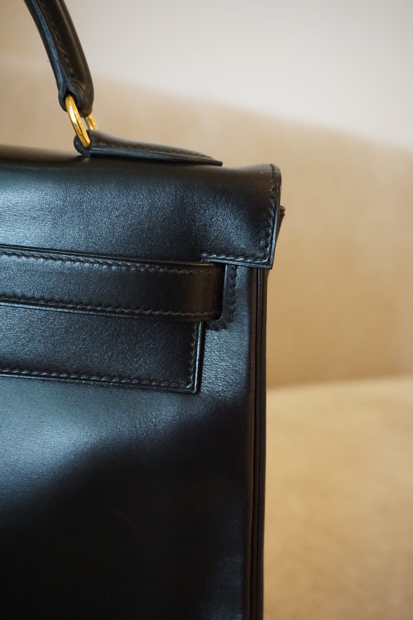 Pre-Loved Hermès Kelly 32 Black Box