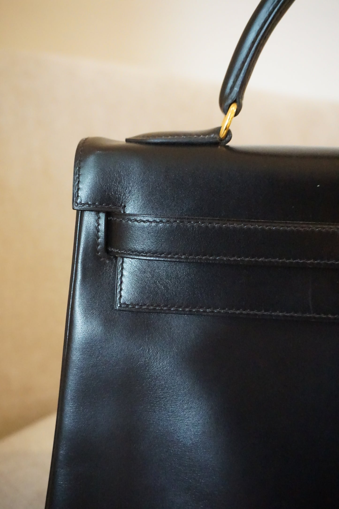 Pre-Loved Hermès Kelly 32 Black Box