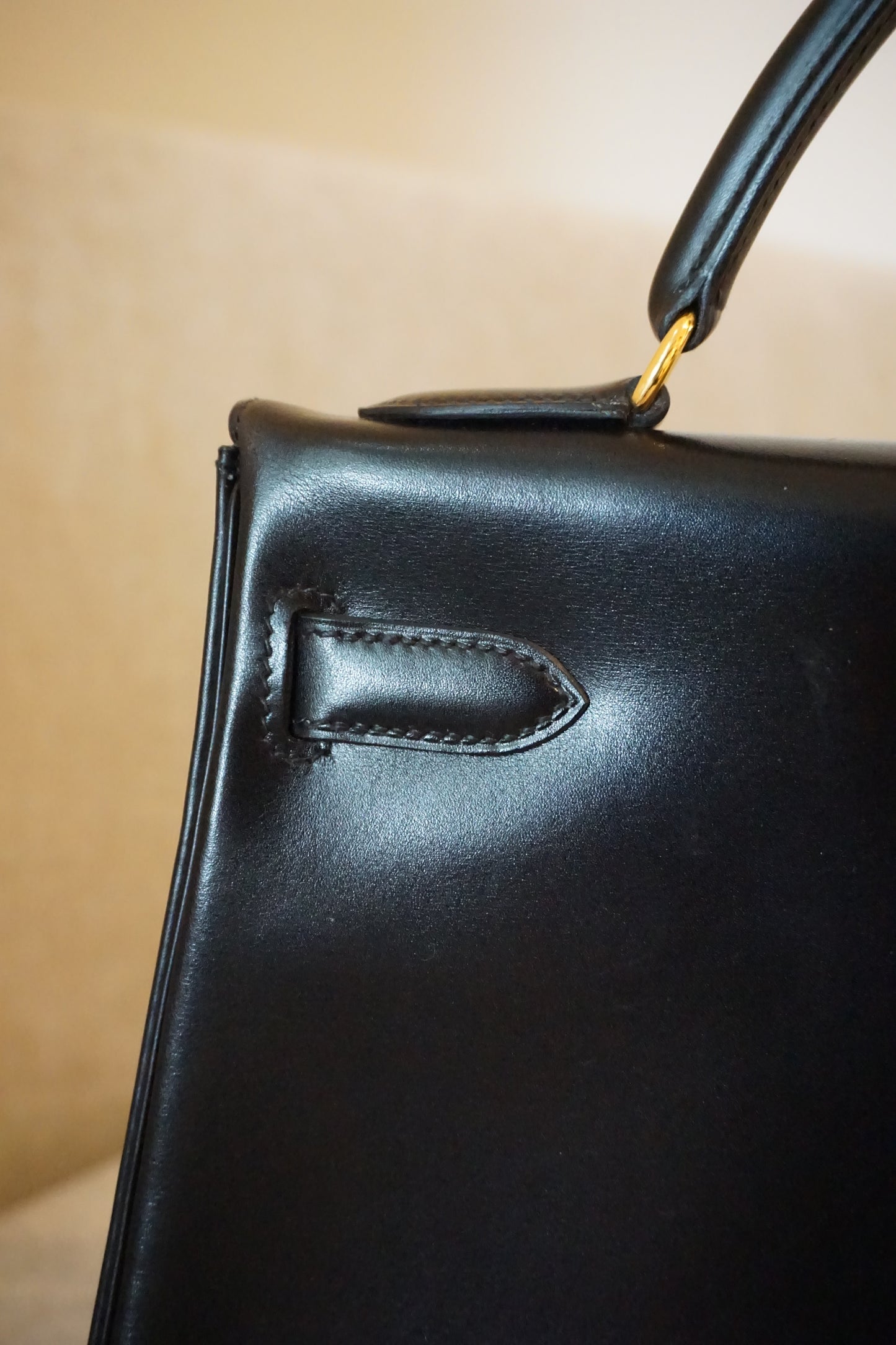 Pre-Loved Hermès Kelly 32 Black Box