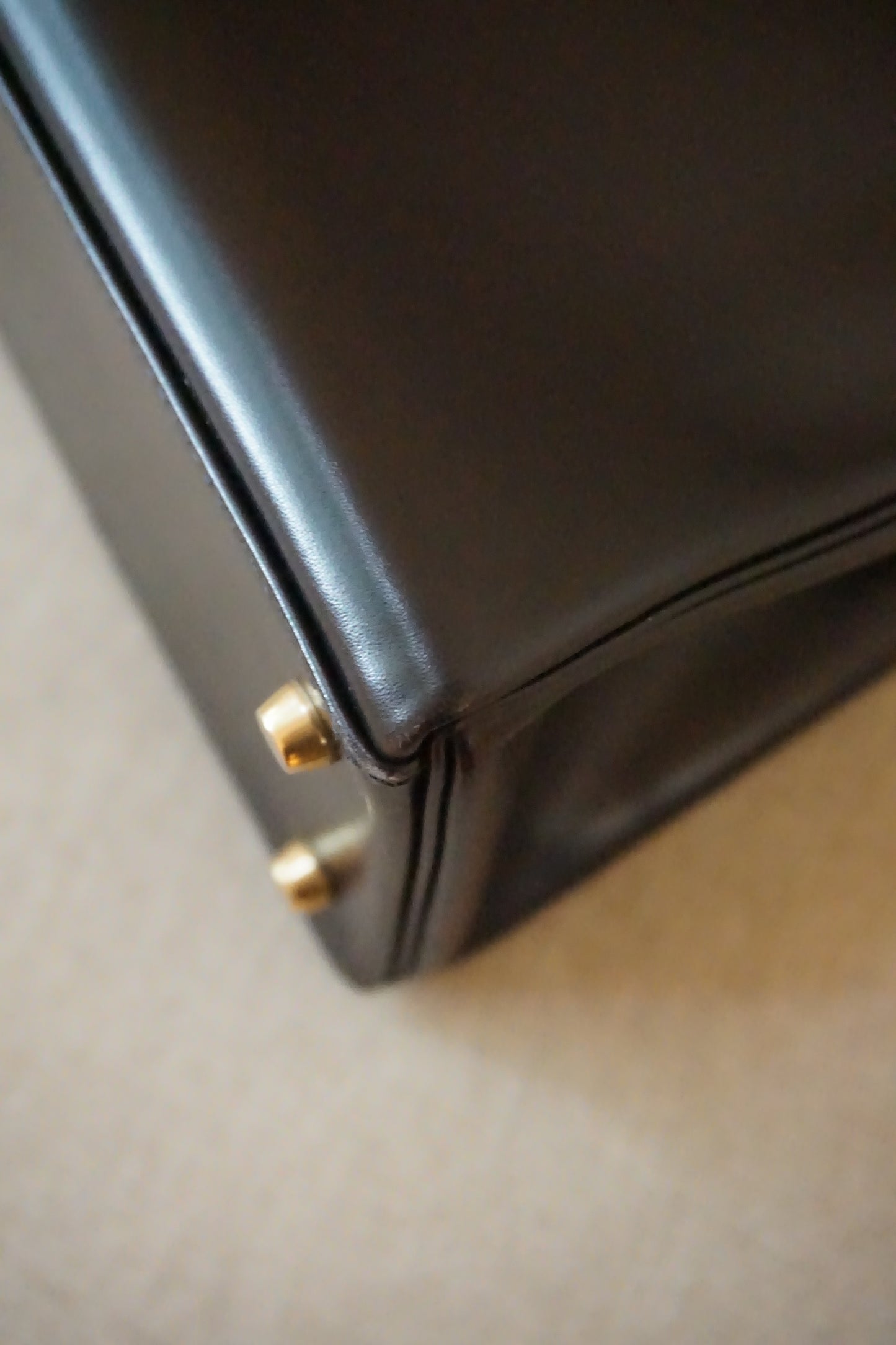 Pre-Loved Hermès Kelly 32 Black Box