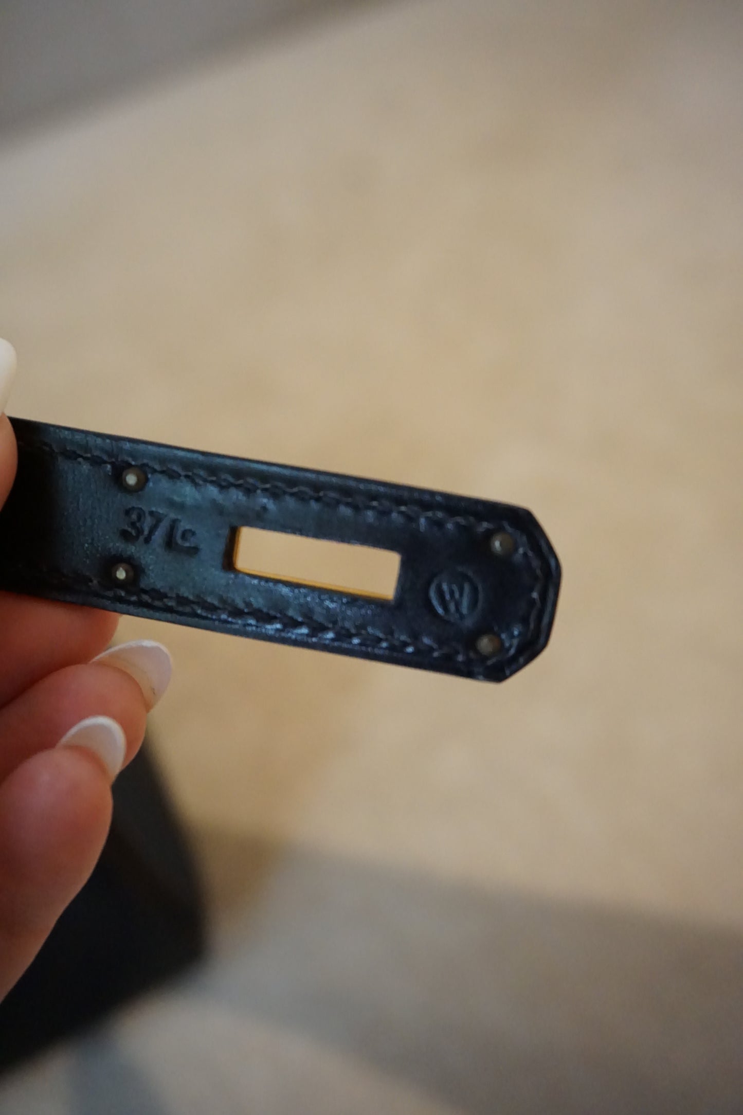 Pre-Loved Hermès Kelly 32 Black Box
