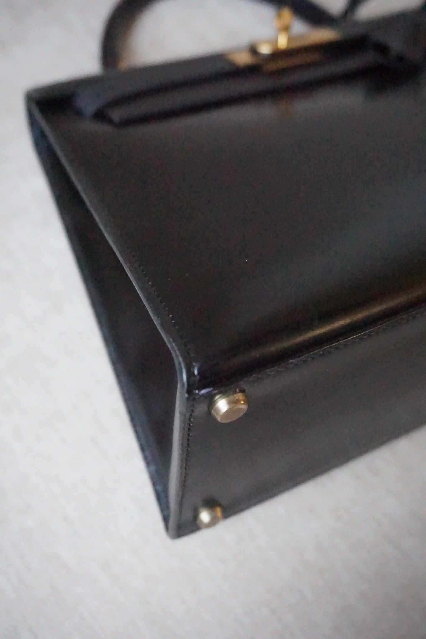 Pre-Loved Hermès Kelly 28 Black Box