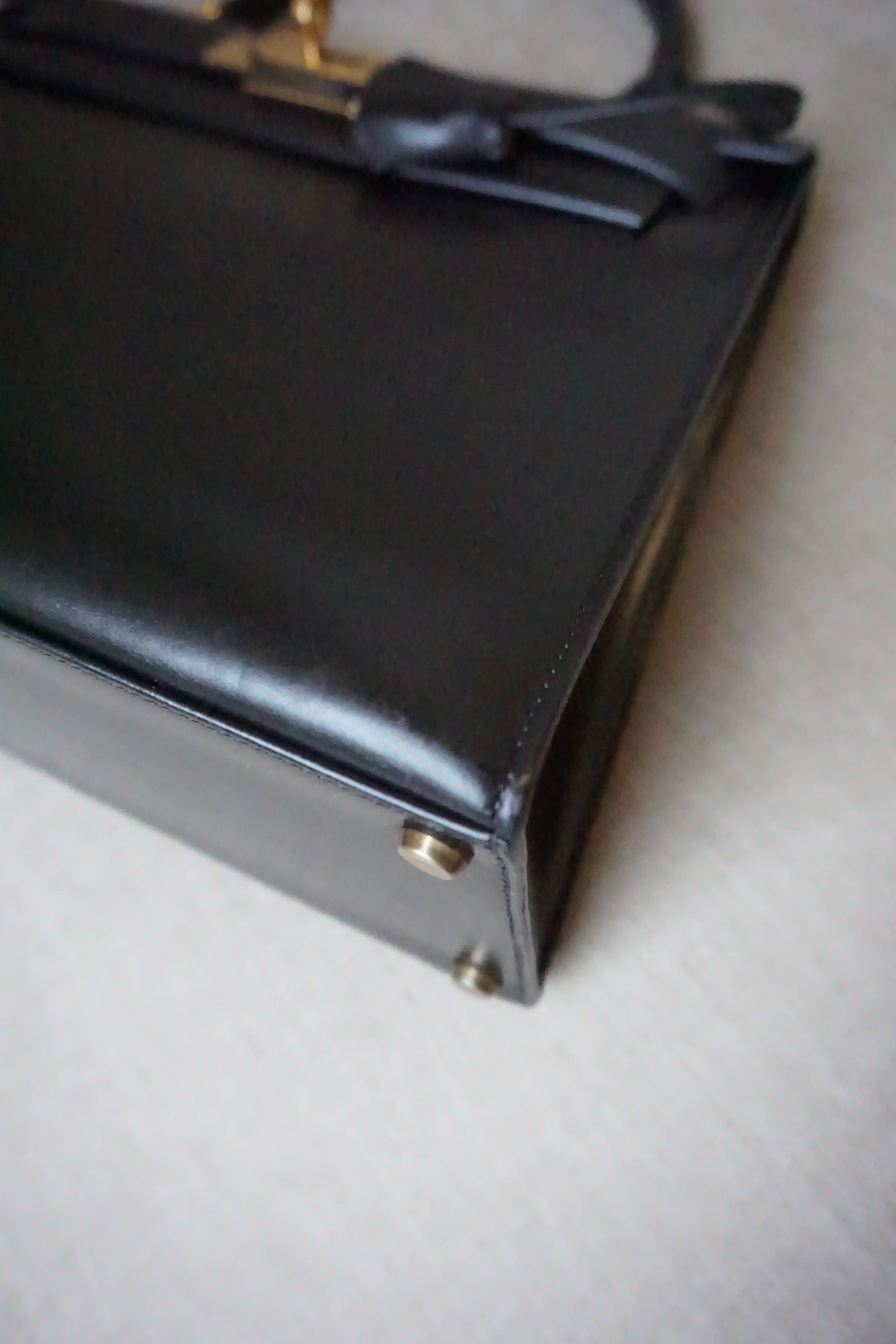 Pre-Loved Hermès Kelly 28 Black Box