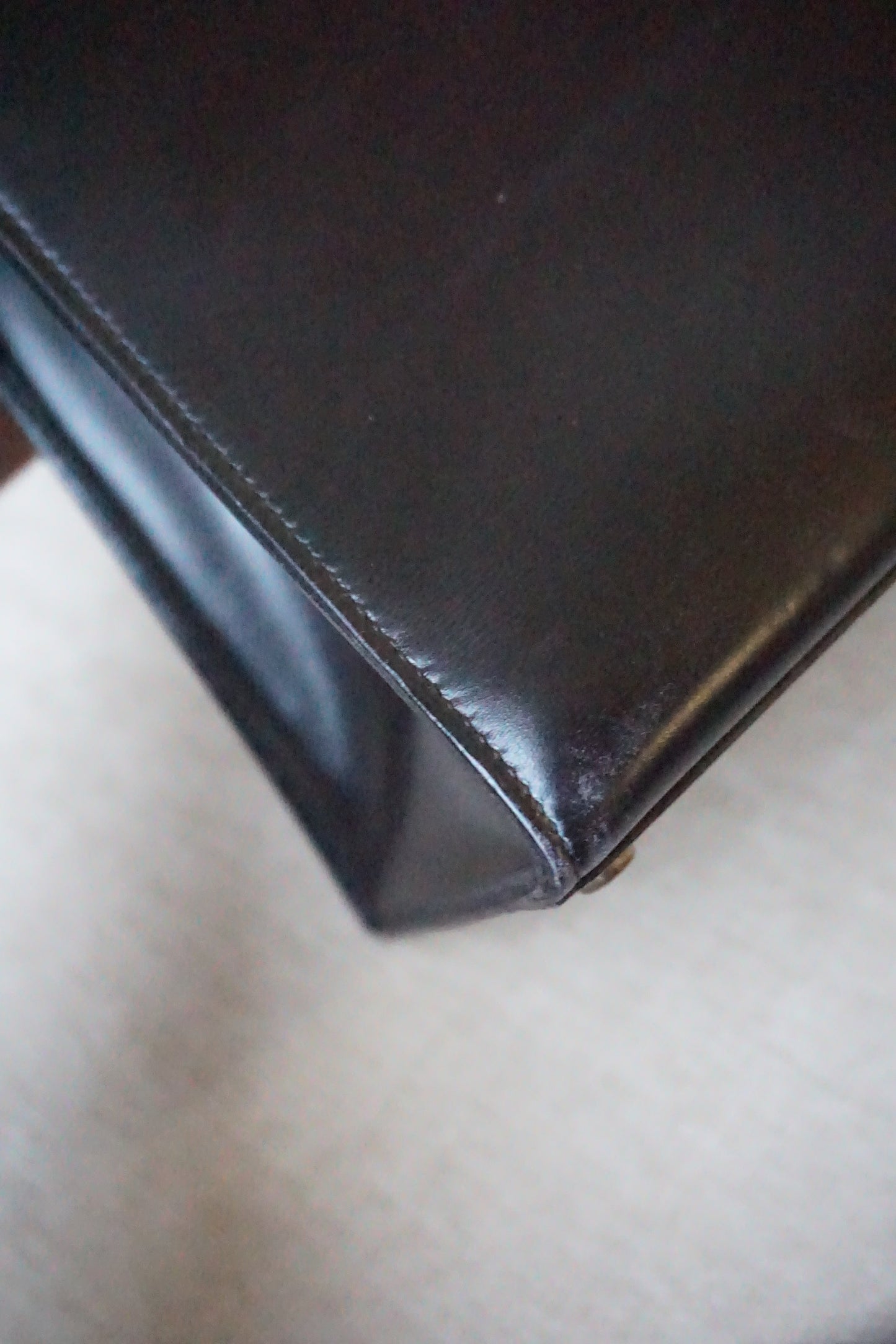 Pre-Loved Hermès Kelly 28 Black Box