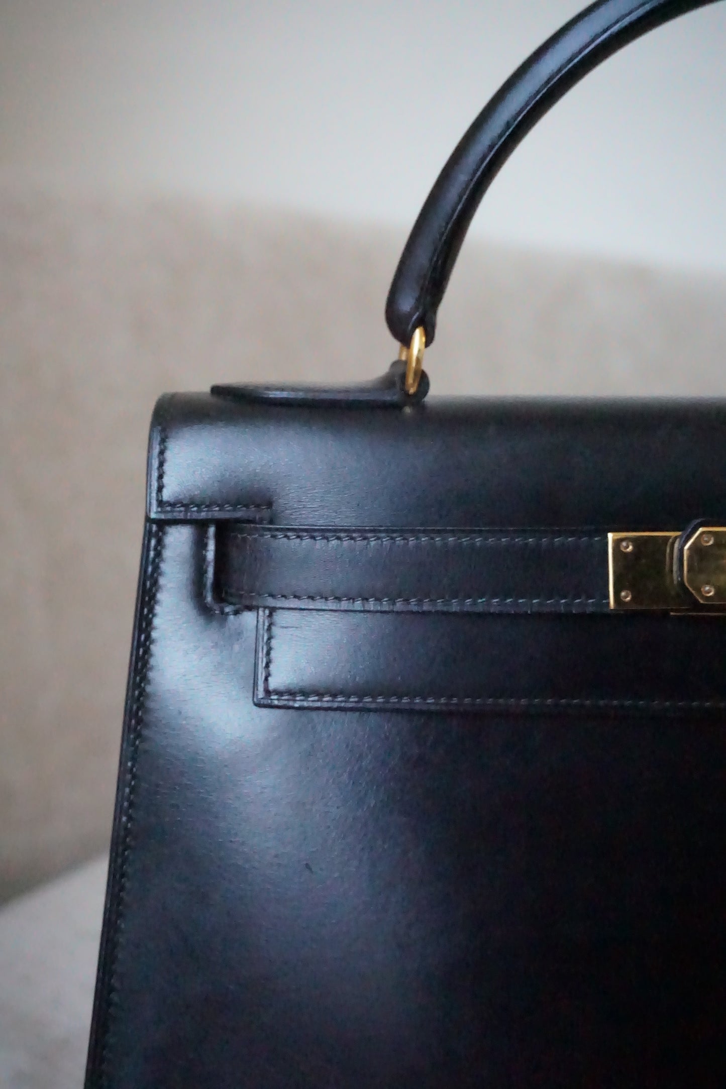 Pre-Loved Hermès Kelly 28 Black Box