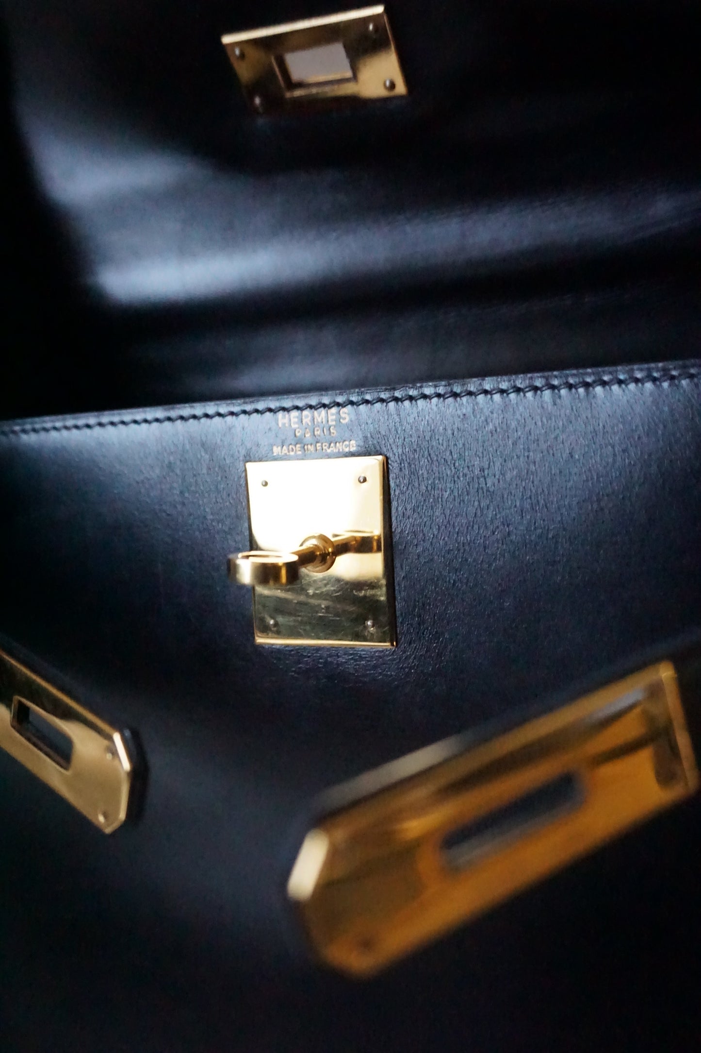 Pre-Loved Hermès Kelly 28 Black Box