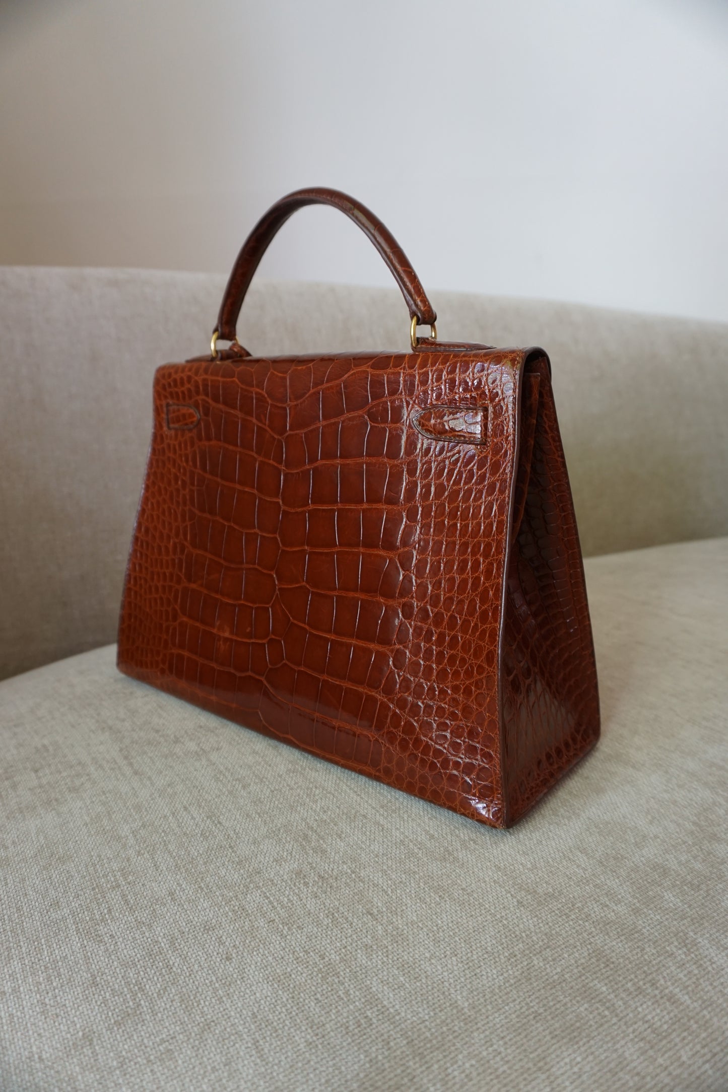 Pre-Loved Hermès Shiny Étrusque Alligator Kelly 32