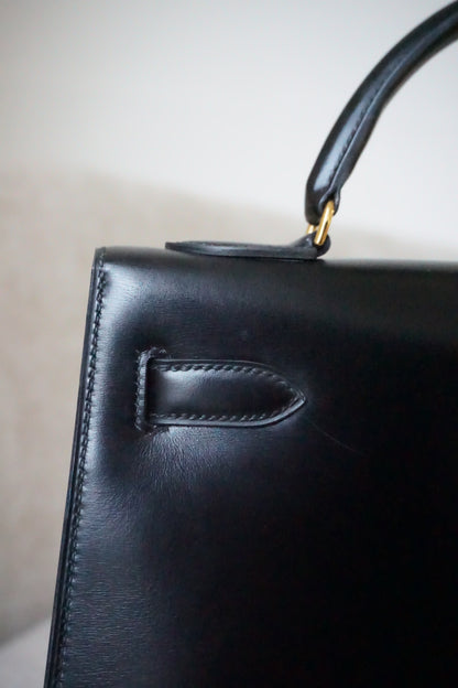 Pre-Loved Hermès Kelly 32 Black Box