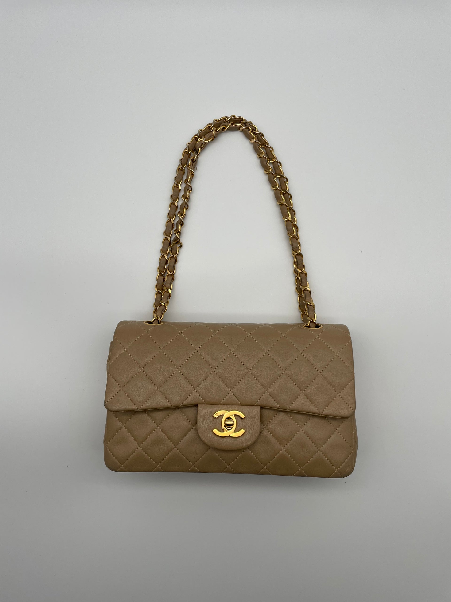 CHANEL Light Beige Quilted Lambskin Vintage Small Classic Single